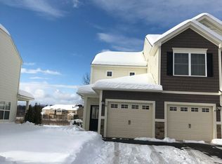 42 Whitaker Dr, Cohoes, NY 12047