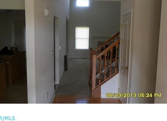4th image of 7271 Blue Holly Dr