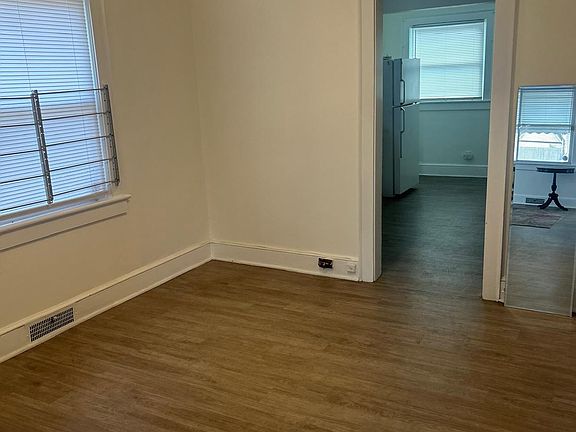 5th image of 2215 Atlanta Ave