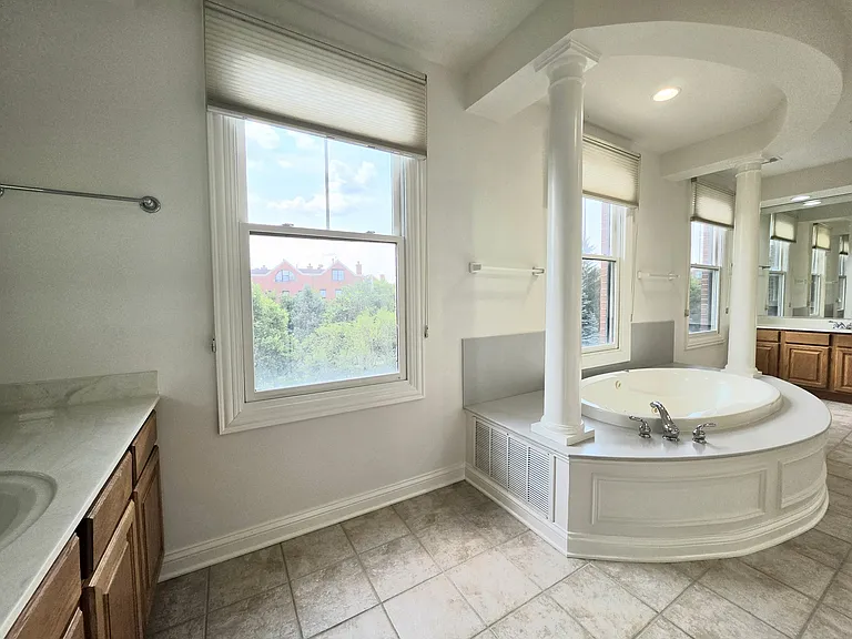 2085 Valor Ct — Photo 25