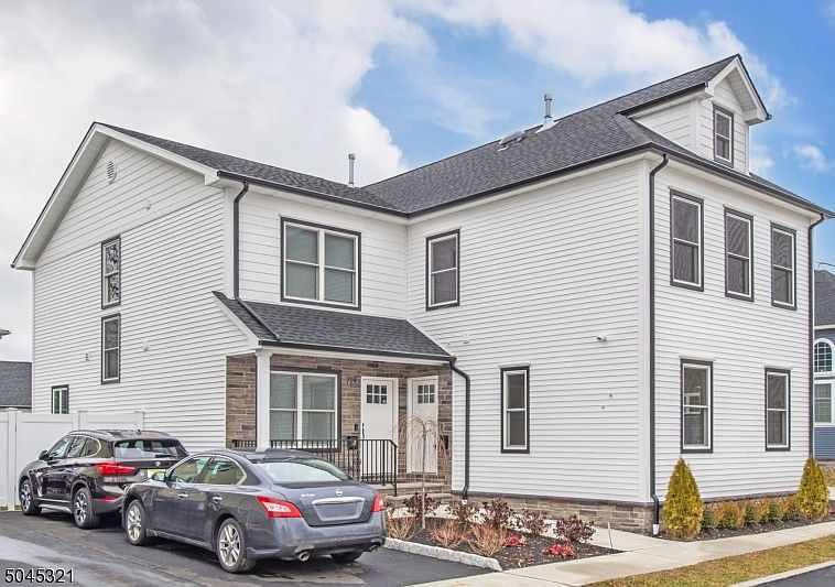 1st image of 719 Meyer Ave Unit 2