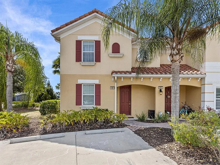 4811 Terrasonesta Dr — Photo 1