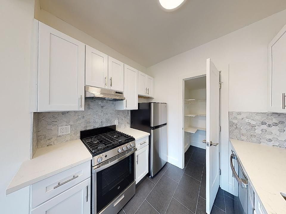 1st image of 800 Duboce Ave #101