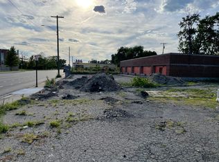 10028 W Chicago, Detroit, MI 48204