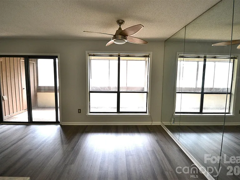 7124 Winery Ln — Photo 7