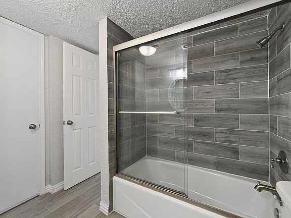 5th image of 5116 Pensacola Dr #2C-630543