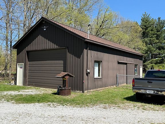 5th image of 1083 S Baums Bridge Rd