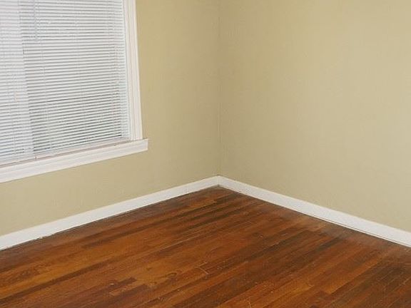 3rd image of 602 Montclair Ave