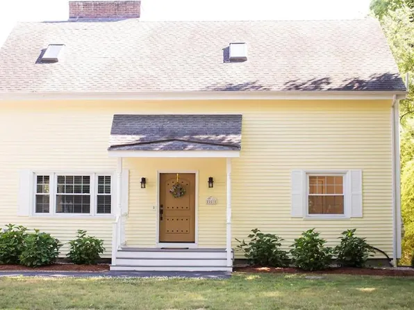 251 Narragansett Ave E, South Kingstown, RI 02879