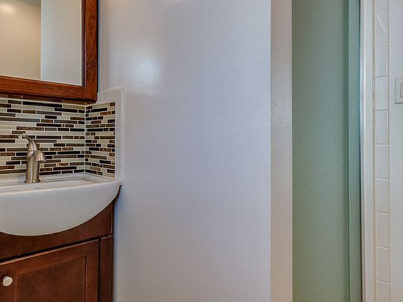 4th image of 4 South St APT 1