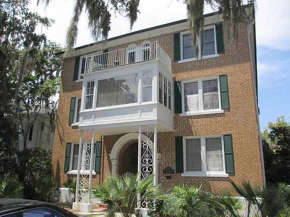 2nd image of 124 Live Oak Ave