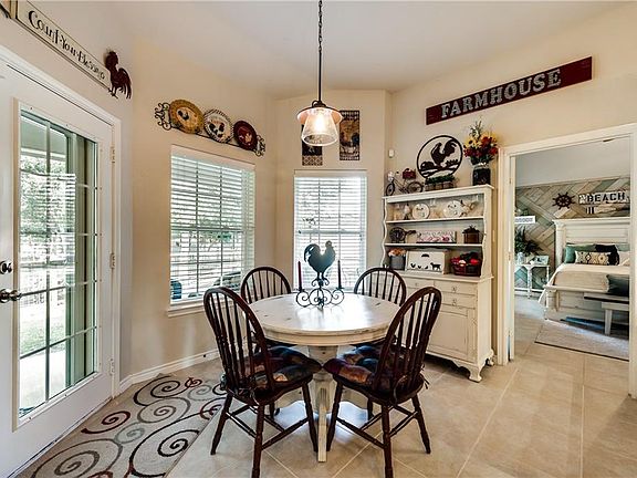 5th image of 3205 Teri Ct