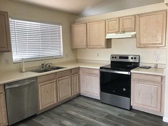 4th image of 2380 E Derringer Way