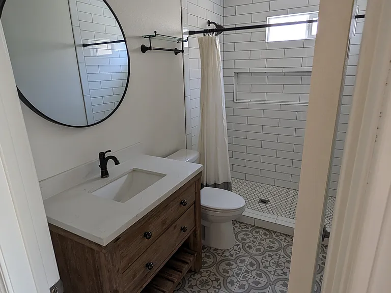 109 La Verne Ave — Photo 10