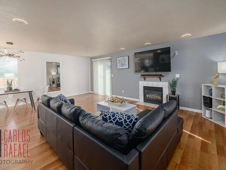 9946 SE Gladstone Ct — Photo 3