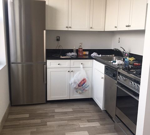 3rd image of 85 Avenue A APT 5D
