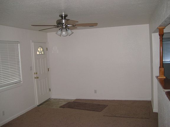 3rd image of 690 S Orchard Ave
