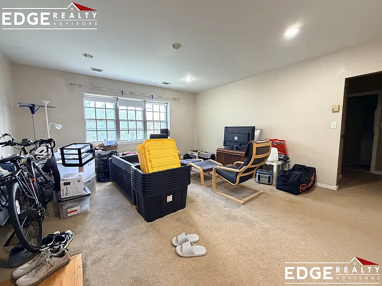 47 Lake Shore Ct #3 — Photo 3