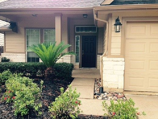 1st image of 12935 Oakwood Manor Dr