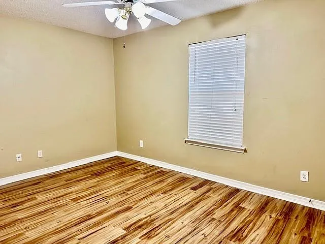 2445 Talking Leaves Ct — Photo 11