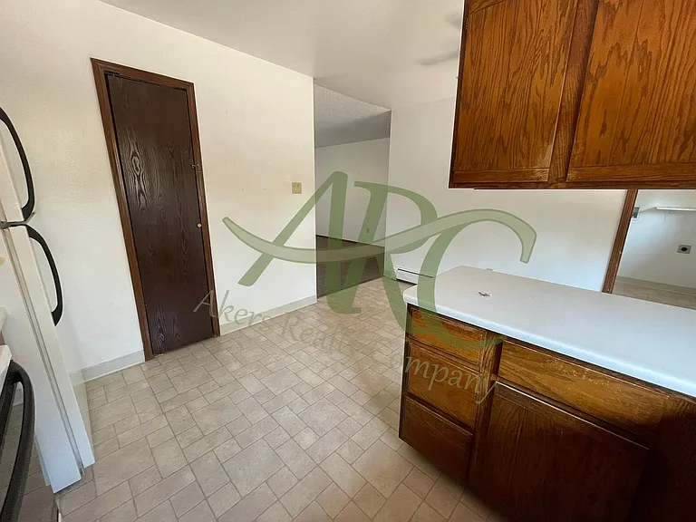 1318-1324 Anita St — Photo 7