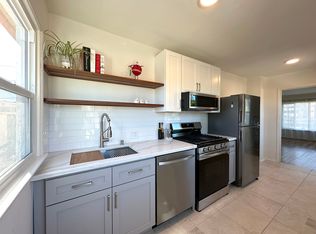 926 E San Antonio Dr APT 3, Long Beach, CA 90807