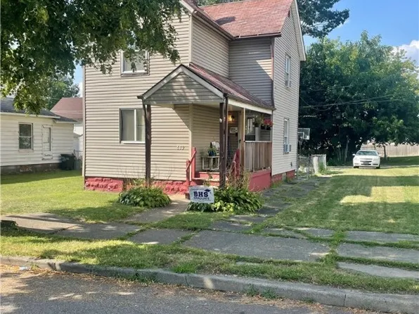 639 W Hopocan Ave, Barberton, OH 44203