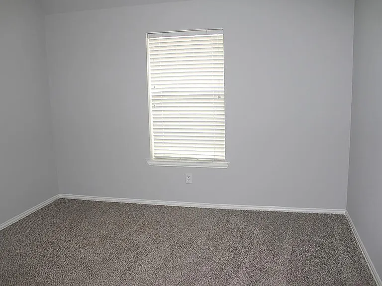 2616 Cascade Cove Dr — Photo 18