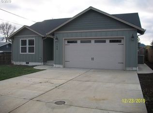 154 NW Civil Bend Ave, Winston, OR 97496