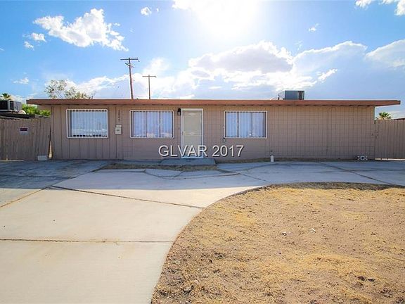 3rd image of 2827 La Canada St
