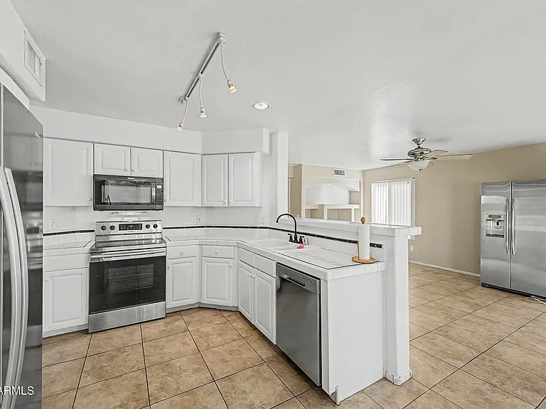 13166 W Cypress St — Photo 14