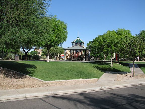 4th image of 1354 S Palomino Creek Dr