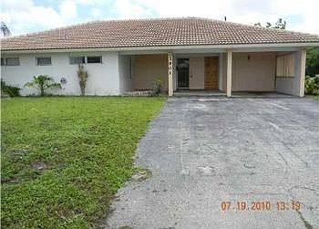 1st image of 3901 NW 78th Way