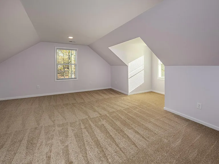 7039 Executive Cir — Photo 34