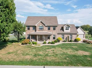 960 Buena Vista Dr, Brownstown, IN 47220