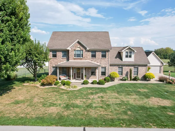 960 Buena Vista Dr, Brownstown, IN 47220