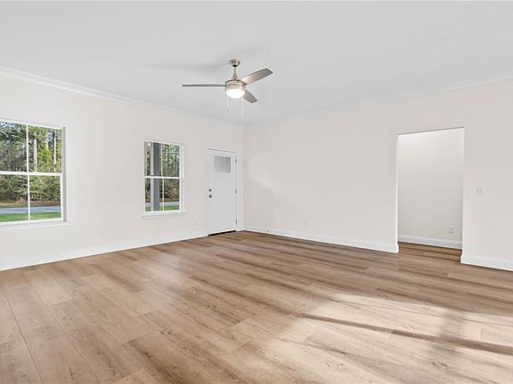 4th image of 1112 Blue Marlin Dr NE