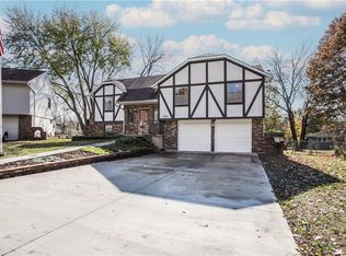 17305 E 49th Terrace Ct S, Independence, MO 64055