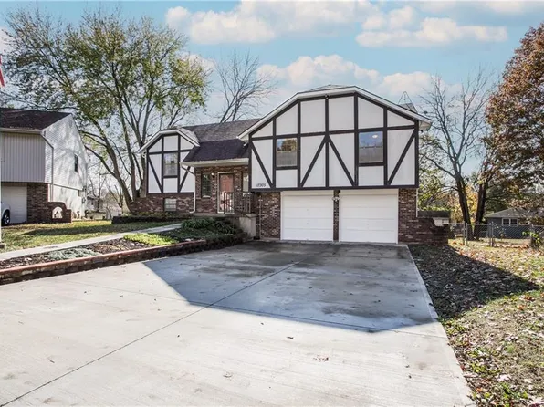 17305 E 49th Terrace Ct S, Independence, MO 64055