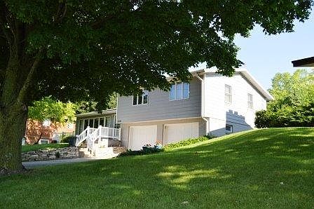 4th image of 2514 N Shore Dr