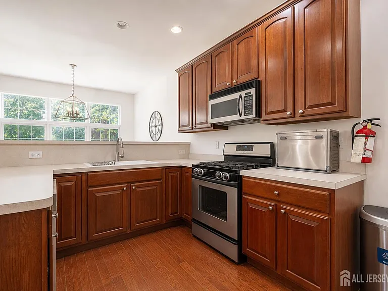 12 Scarlet Oak Dr — Photo 8
