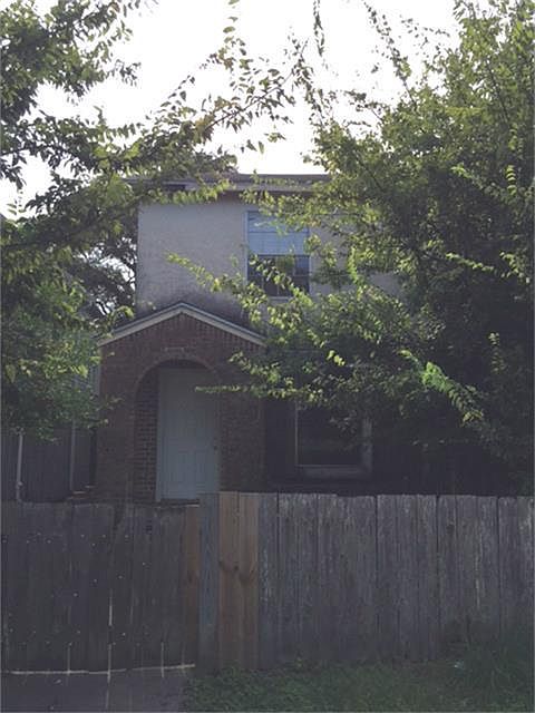 1st image of 1509 Avenue L