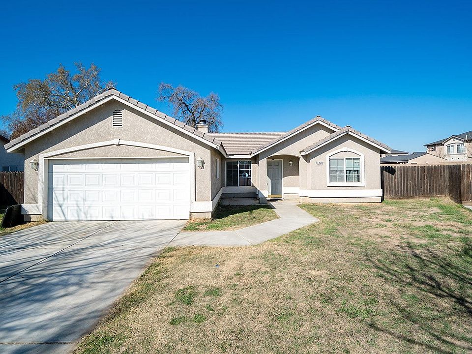 1st image of 1020 Yosemite Dr