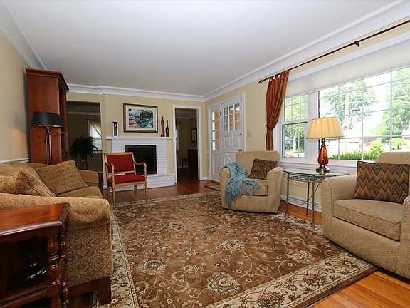 3rd image of 9205 Fidelis Dr