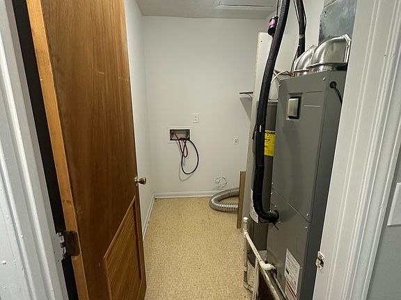 5th image of 4234 Haney Way #4