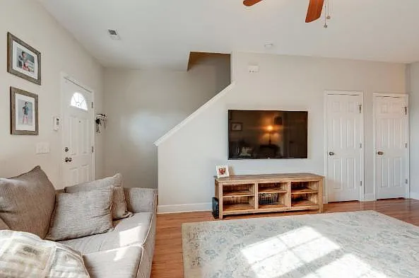 2043 Pinecrest Dr — Photo 18