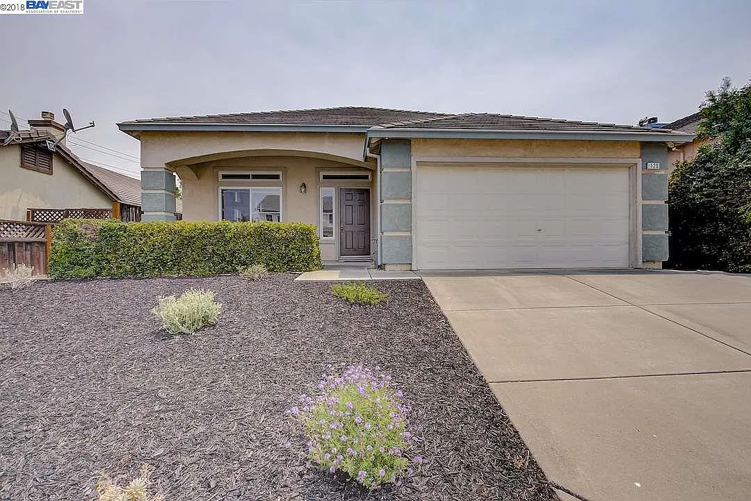 120 Greenmeadow Cir photo 1