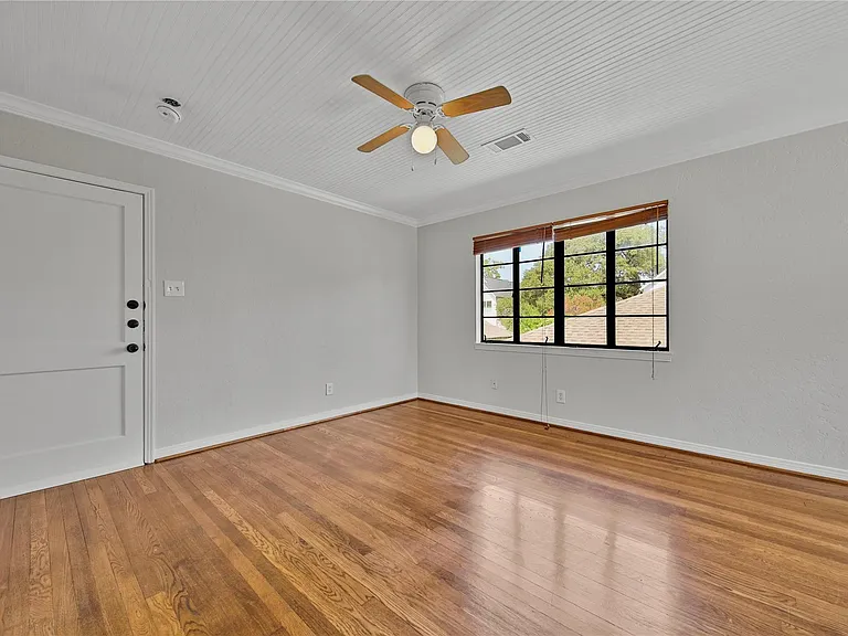 216 1/2 Munford St — Photo 7
