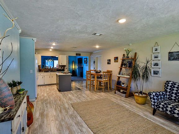 4th image of 5824 Westport Dr