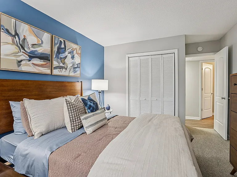 Bedroom with carpet